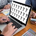 ビジネス系士業資格で人気の社労士とは実際のところ何する職業?